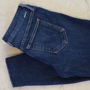 MOTHER Skinny Jeans in Dark Blue Denim